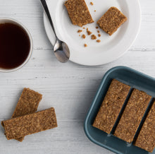 Load image into Gallery viewer, Almond Butter Oat Bar (16 bars)
